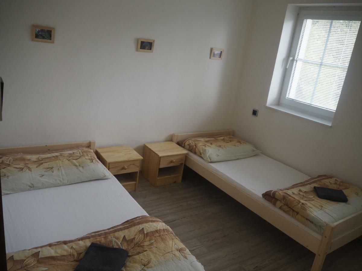Economy Apartments Ceske Svycarsko ฮเรนสโก ภายนอก รูปภาพ