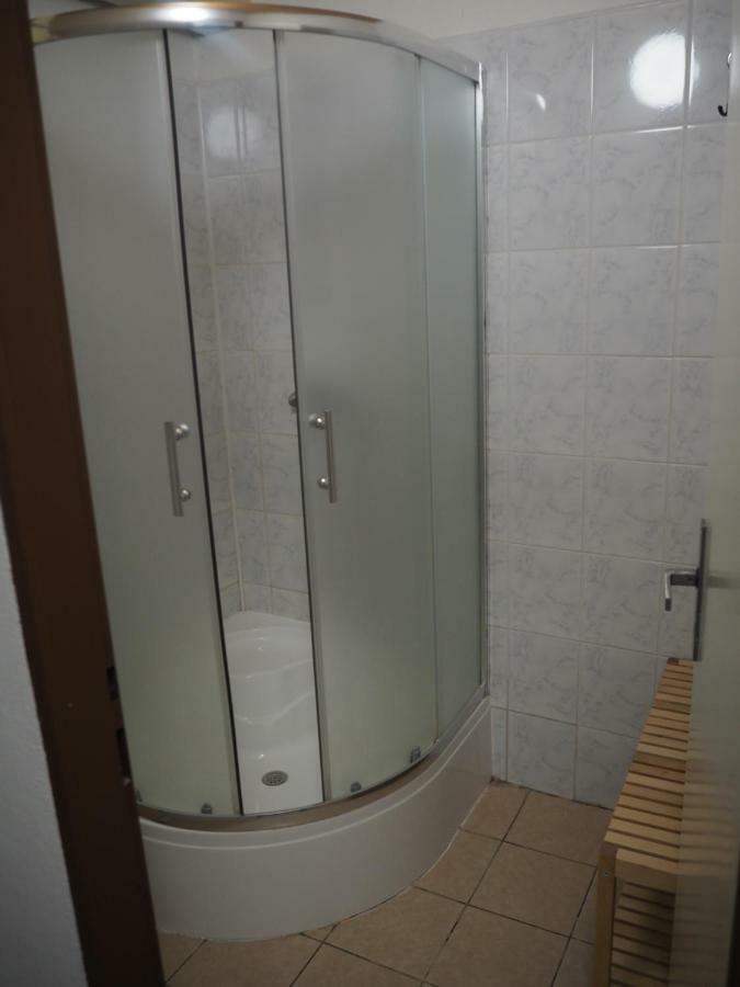 Economy Apartments Ceske Svycarsko ฮเรนสโก ภายนอก รูปภาพ