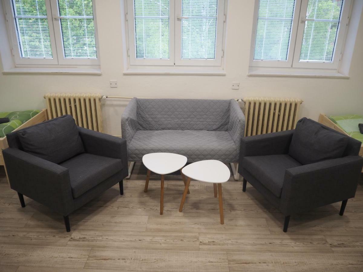 Economy Apartments Ceske Svycarsko ฮเรนสโก ภายนอก รูปภาพ